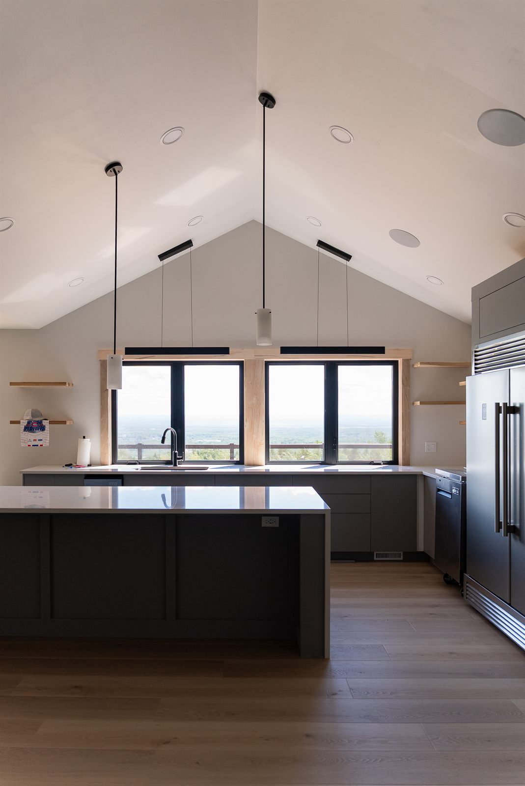 Finished Timberline kitchen with vaulted ceiling and valley view